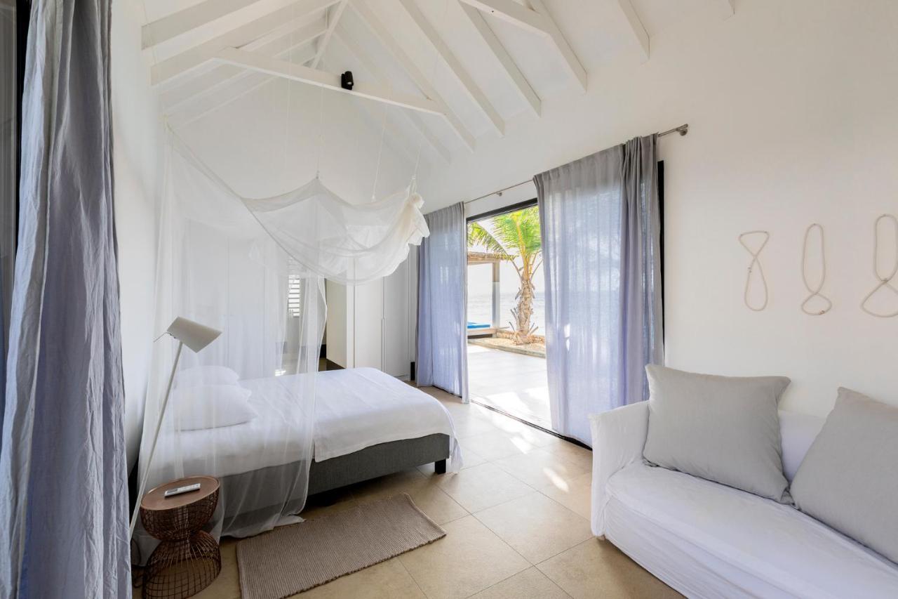 Oceanfront 72 & Sunny Villa Kralendijk  Bagian luar foto