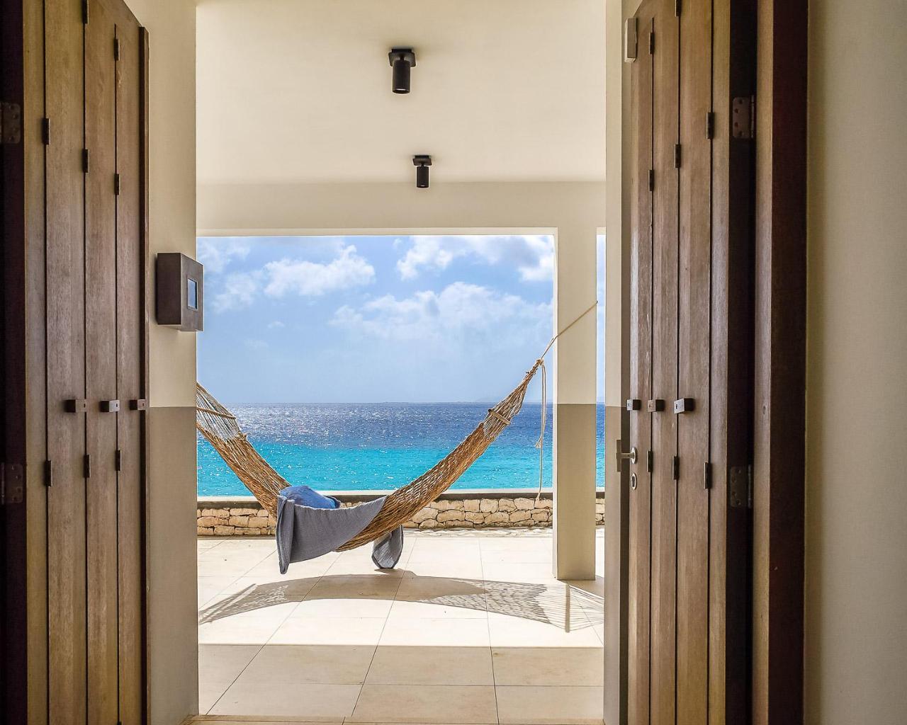 Oceanfront 72 & Sunny Villa Kralendijk  Bagian luar foto